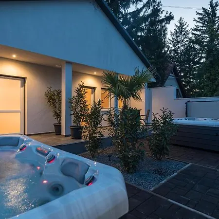 Balatonic Moon&sun Apartmanhaz