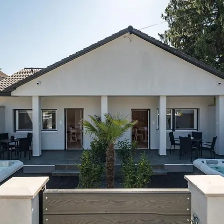 Balatonic Moon&sun Apartmanhaz דירה *