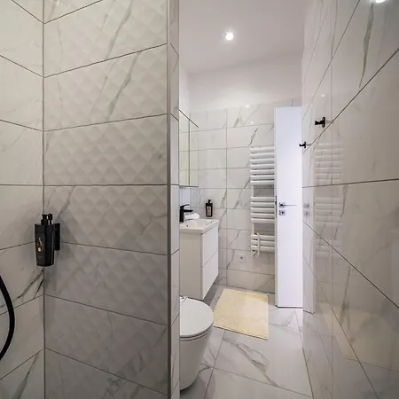 Balatonic Moon&sun Apartmanhaz * Siofok